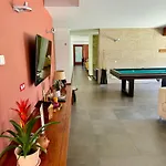 Quinta Trindade *